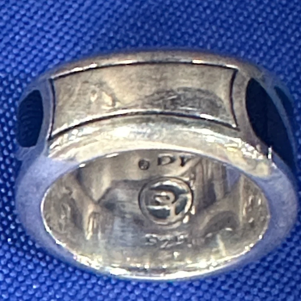 David Yurman Mens Silver Ring with Black Onyx.  Beautiful Band - Picture 2 of 3